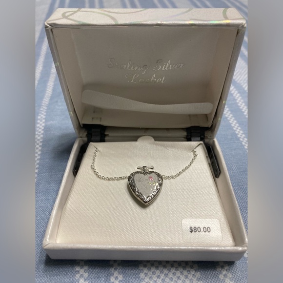 NWT designer sterling silver “Mom” locket. - Picture 2 of 5